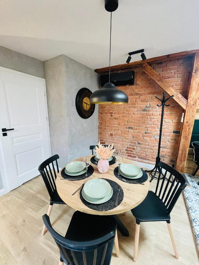 Apartament Miodowy - Darmowy Parking - Klmatyzacja - Wifi ทอรูน ภายนอก รูปภาพ